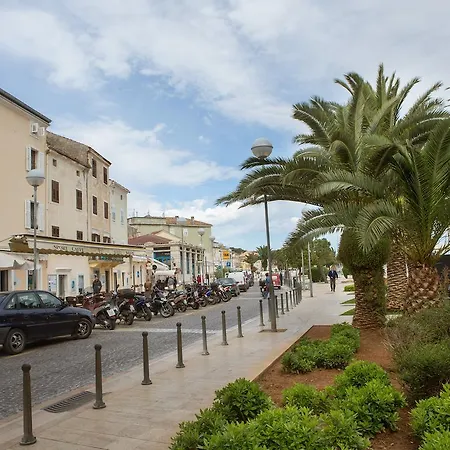 Losinj Semesterbostad *